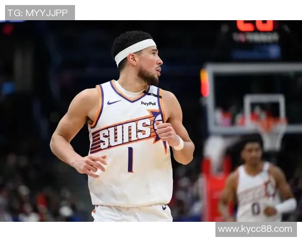 布克创历史新高前八场场均30分5助攻命中率超五成三分命中率达四成