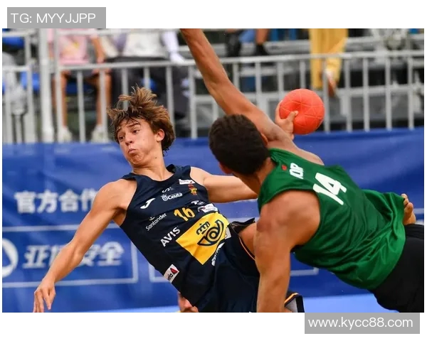 全北现代宣布30岁中场朴镇燮离队将加盟中超浙江队开启新征程